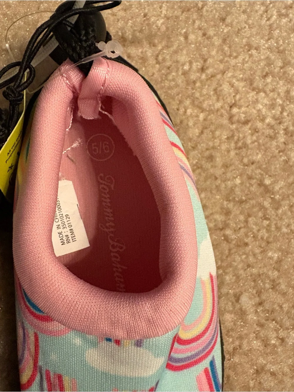 Tommy Bahama Rainbow Water Shoes - (5/6) New